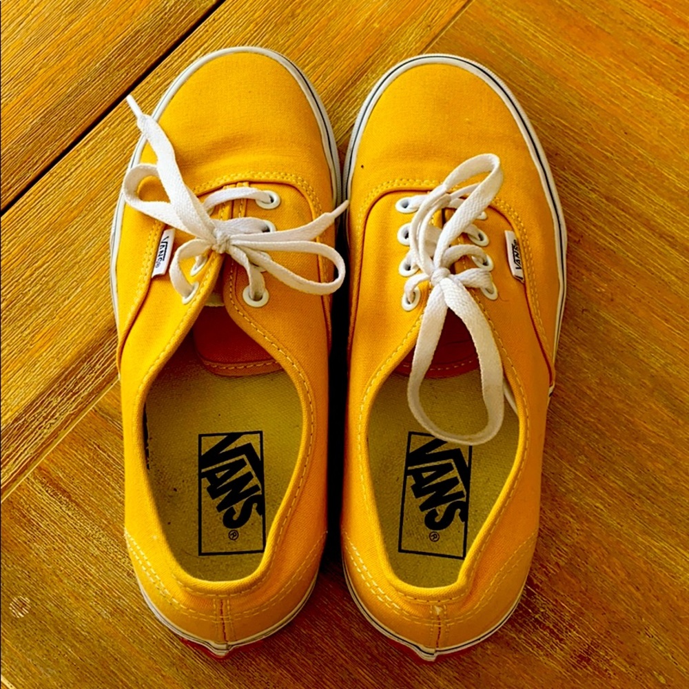 Vans Authentic Lace up